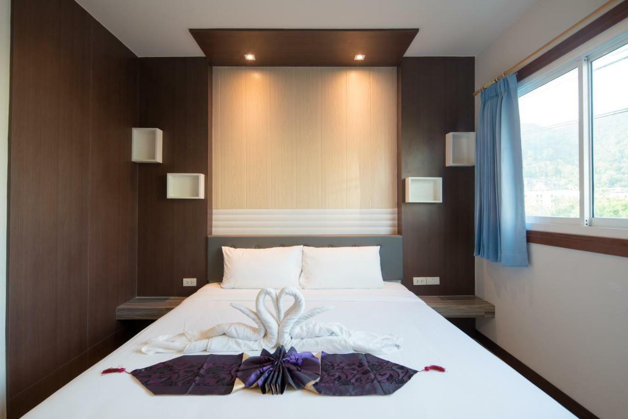 Baan Thai Beach Side Residence Patong Exteriör bild